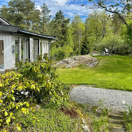 Family With Fjord Views In Heights Nyaraló *