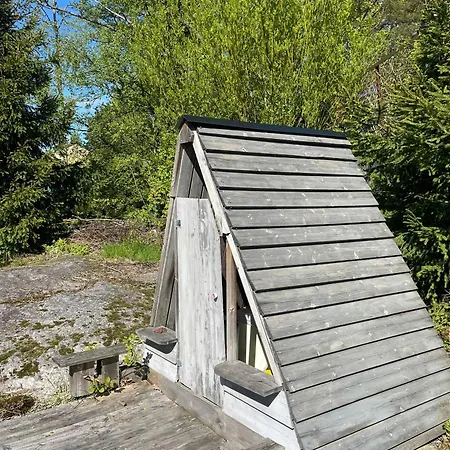 Family With Fjord Views In Heights